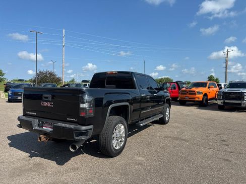 Used 2017 GMC Sierra 3500 Denali w/ Duramax Plus Package AWD/4WD image 5