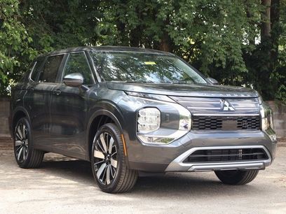 New 2025 Mitsubishi Outlander SE