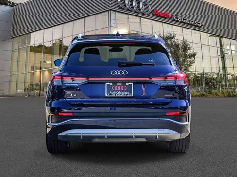 Used 2025 Audi Q4 e-tron Premium Plus w/ Premium Plus image 3