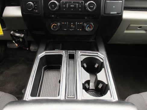 Used 2017 Ford F150 4x4 SuperCrew image 37