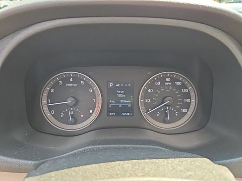 Used 2018 Hyundai Tucson Value AWD/4WD image 11