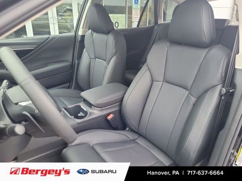 New 2025 Subaru Outback Limited image 9