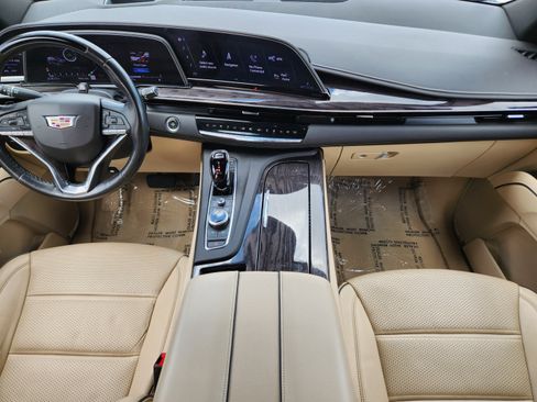 Used 2022 Cadillac Escalade Premium Luxury RWD image 12