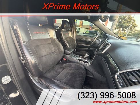 Used 2017 Jeep Grand Cherokee Trailhawk AWD/4WD image 34