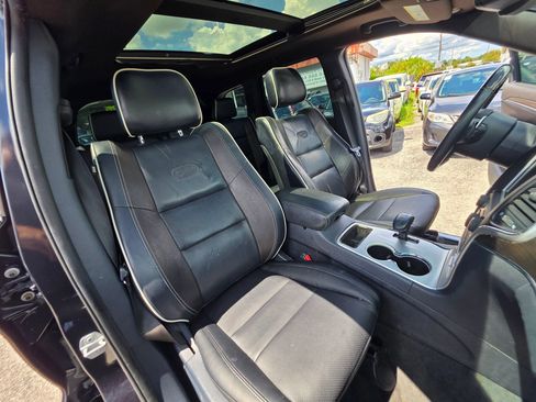 Used 2014 Jeep Grand Cherokee Overland w/ Advanced Technology Group RWD image 21
