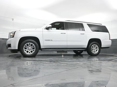 Used 2019 GMC Yukon XL SLT w/ Open Road Package image 44