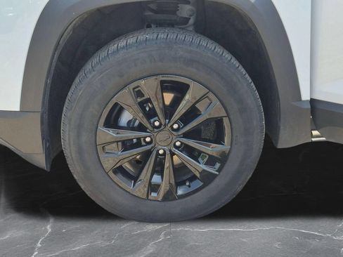 Used 2025 Chevrolet Equinox LT FWD image 31