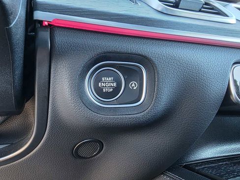 Used 2025 Mercedes-Benz GLS 450 4MATIC image 23