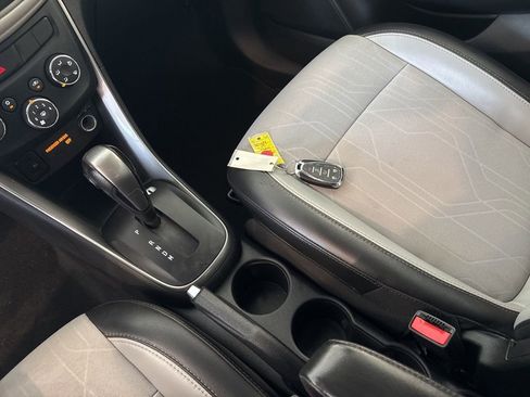 Used 2019 Chevrolet Trax LT w/ Driver Confidence Package image 13