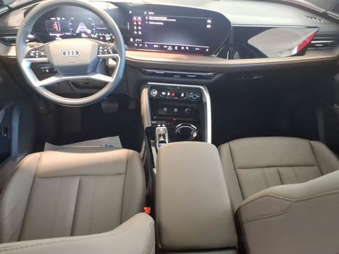 Certified 2025 Audi Q5 Premium w/ Convenience Package AWD/4WD image 14