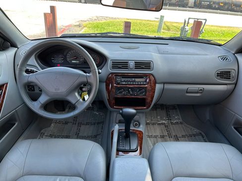 Used 2001 Mitsubishi Galant ES FWD image 9