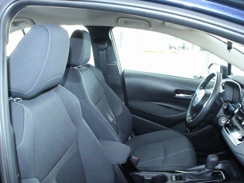 Certified 2021 Toyota Corolla LE image 38