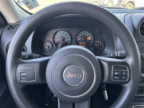 Used 2016 Jeep Patriot Sport w/ Power Value Group image 24