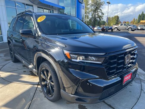 New 2025 Honda Pilot Black Edition image 13