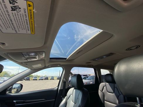 Certified 2025 Kia Telluride S image 24