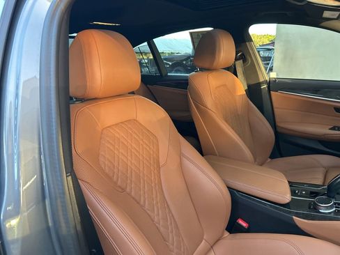 Used 2023 BMW 540i w/ M Sport Package image 22