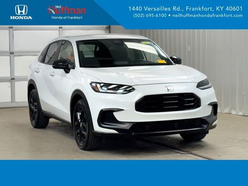 Used 2023 Honda HR-V Sport image 1