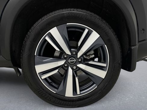 Used 2023 Nissan Rogue Platinum w/ Platinum Premium Package image 27