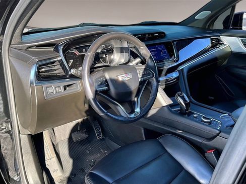 Used 2023 Cadillac XT6 Premium Luxury image 13