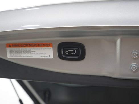 Used 2022 Mitsubishi Outlander SEL AWD/4WD image 11