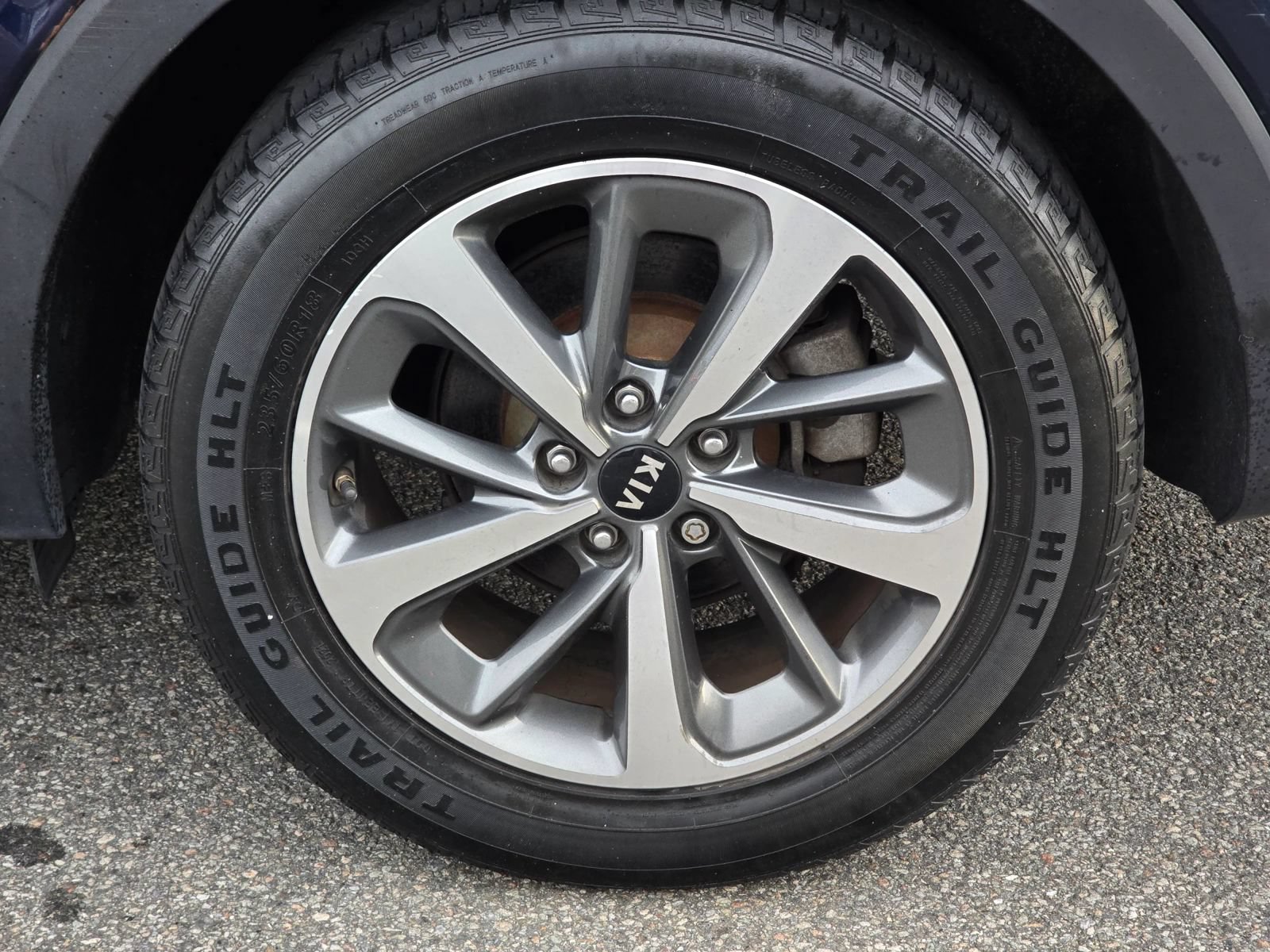 Used 2019 Kia Sorento EX AWD/4WD image 13