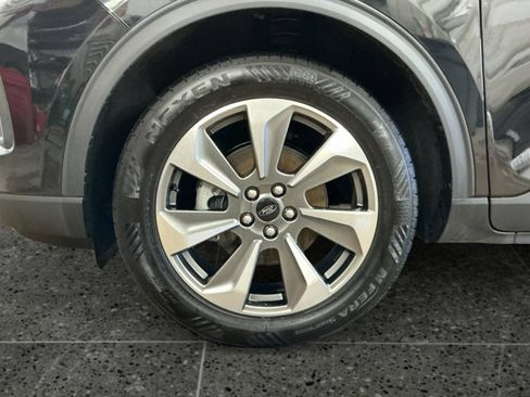 Certified 2025 Ford Escape Platinum AWD/4WD image 14