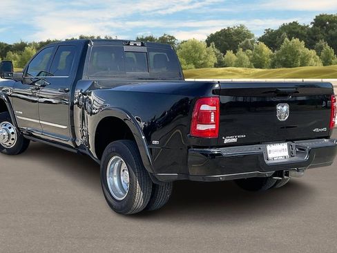 Used 2024 RAM 3500 Limited image 11