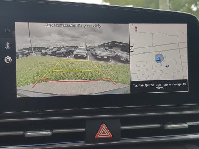 Used 2025 Hyundai Elantra SEL FWD image 19