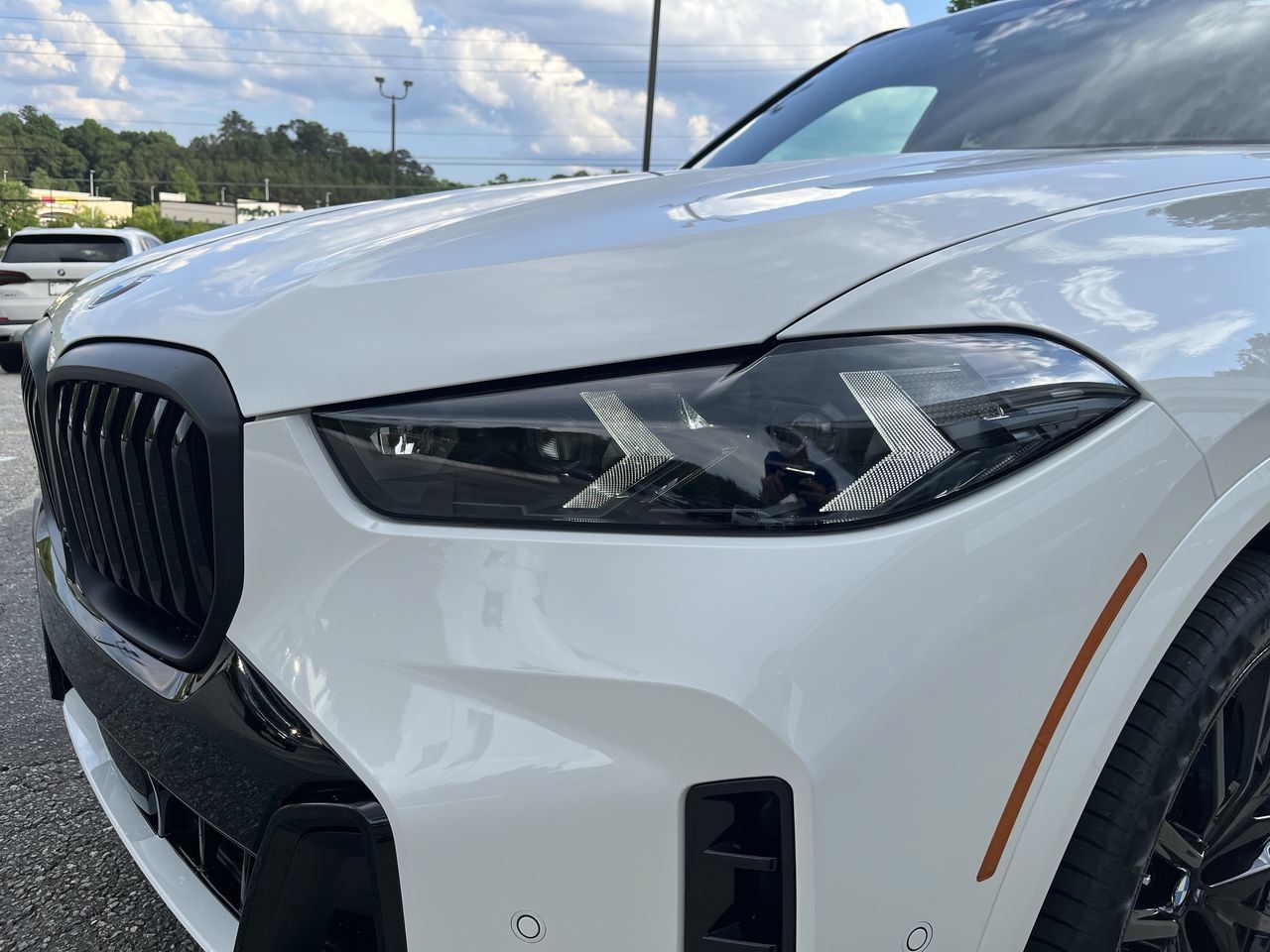 Used 2026 BMW X5 xDrive40i w/ M Sport Package AWD/4WD image 11