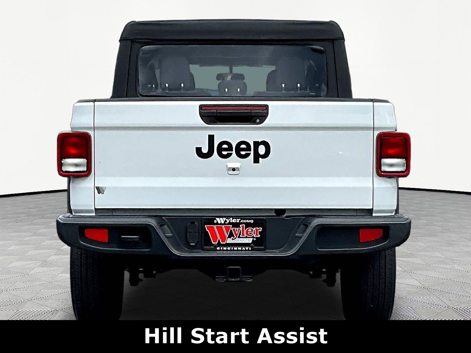 Used 2022 Jeep Gladiator Sport w/ Trailer Tow Package AWD/4WD image 5