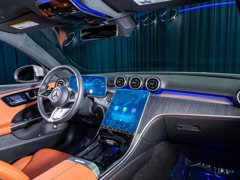 Certified 2025 Mercedes-Benz C 300 Sedan image 4