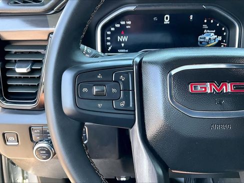 Used 2024 GMC Sierra 2500 AT4 w/ AT4 Preferred Package AWD/4WD image 24