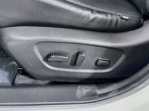Used 2020 Nissan Rogue SV AWD/4WD image 28
