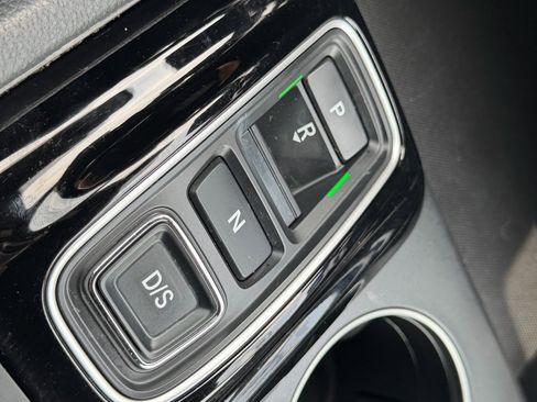 Used 2025 Honda Pilot Sport image 26