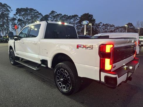 New 2026 Ford F250 Platinum w/ FX4 Off-Road Package image 3