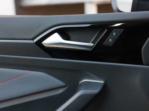 Used 2025 Volkswagen Jetta GLI Autobahn image 48