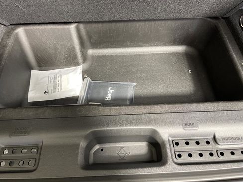 Used 2023 Jeep Wrangler Rubicon w/ Steel Bumper Group image 26