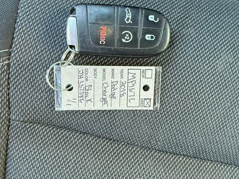 Used 2018 Dodge Charger SXT image 13