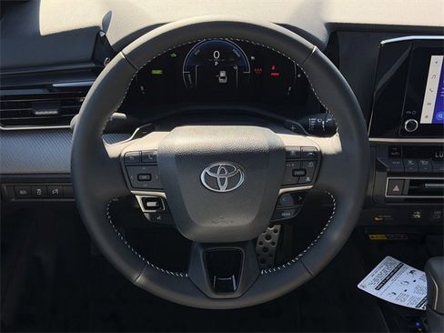 Certified 2026 Toyota Camry SE image 11