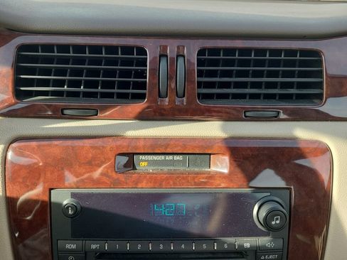 Used 2008 Chevrolet Impala LT FWD image 21