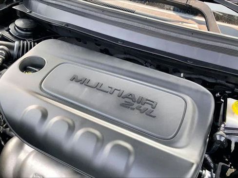 Certified 2020 Jeep Cherokee Limited w/ Technology Group FWD image 29