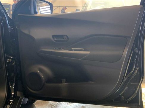 Used 2024 Nissan Kicks S image 21