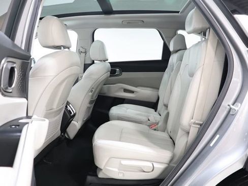 Used 2021 Kia Sorento EX FWD image 31