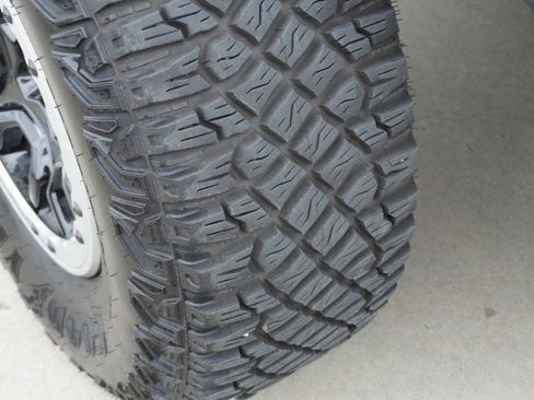 Used 2024 Ford Bronco Outer Banks w/ Sasquatch Package AWD/4WD image 12