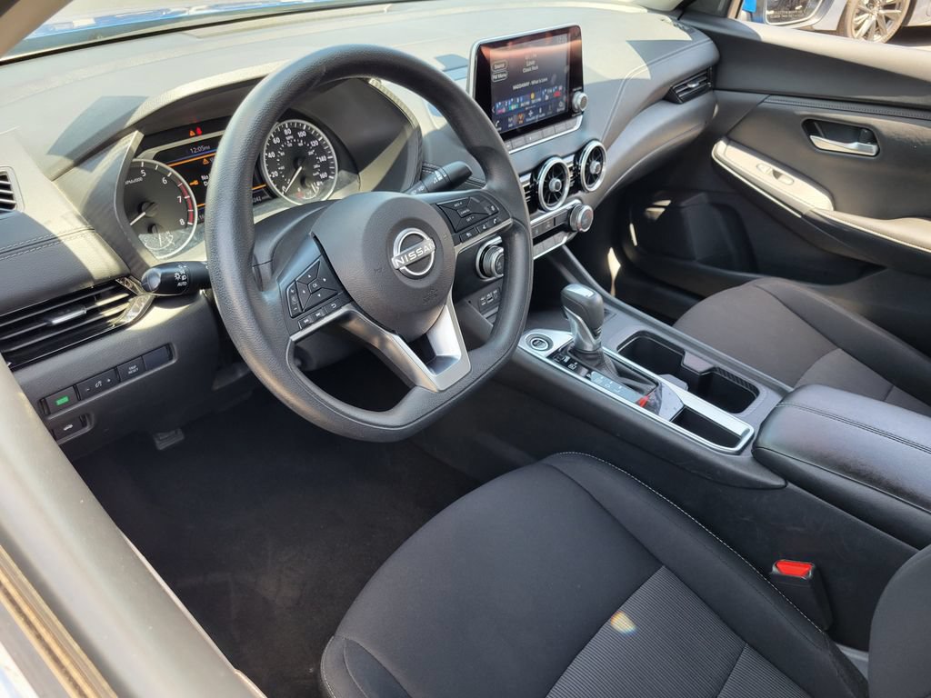 Used 2024 Nissan Sentra SV FWD image 3