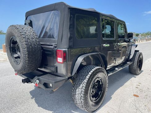 Used 2016 Jeep Wrangler Unlimited Sport w/ Quick Order Package 24S AWD/4WD image 6
