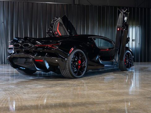 Used 2025 Lamborghini Revuelto AWD/4WD image 63