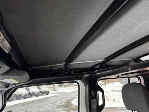 Certified 2021 Jeep Wrangler Unlimited Sport image 39