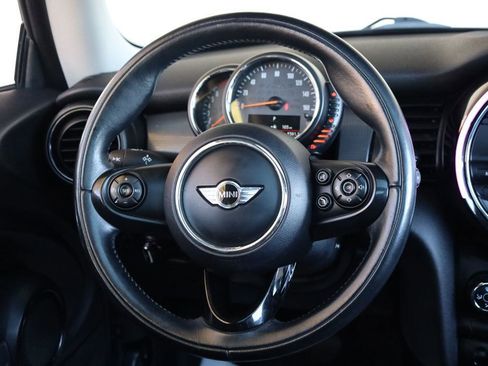 Used 2014 MINI Cooper 2-Door Hardtop image 22