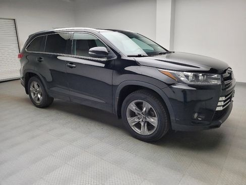 Used 2018 Toyota Highlander Limited Platinum image 11